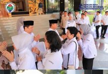 Mendes PDT bersama Wakil Hadiri Apel Bersama dan Halalbilhalal Idulfitri 1447 H