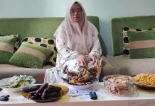 UMKM “Oleh-oleh Si Teteh” Bertahan Sejak 2018, Andalkan Cita Rasa Khas dan Harga Terjangkau