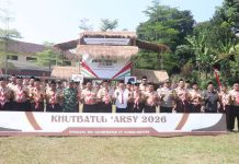 Wabup Sukabumi H.Andreas Buka LT I dan Kanira Ponpes Assalam