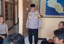 Kegiatan “Jumat Berkah” Kapolsek Cidahu Polres Sukabumi Bagikan Kebahagiaan untuk Anggotanya