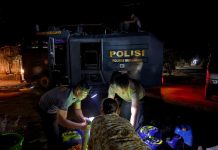 Kemarau Belum Usai, Polres Sukabumi Antar Harapan hingga Malam ke Pelosok Ciracap